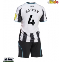 Newcastle United Sven Botman #4 Replica Home Minikit 2025-26 Short Sleeve (+ pants)